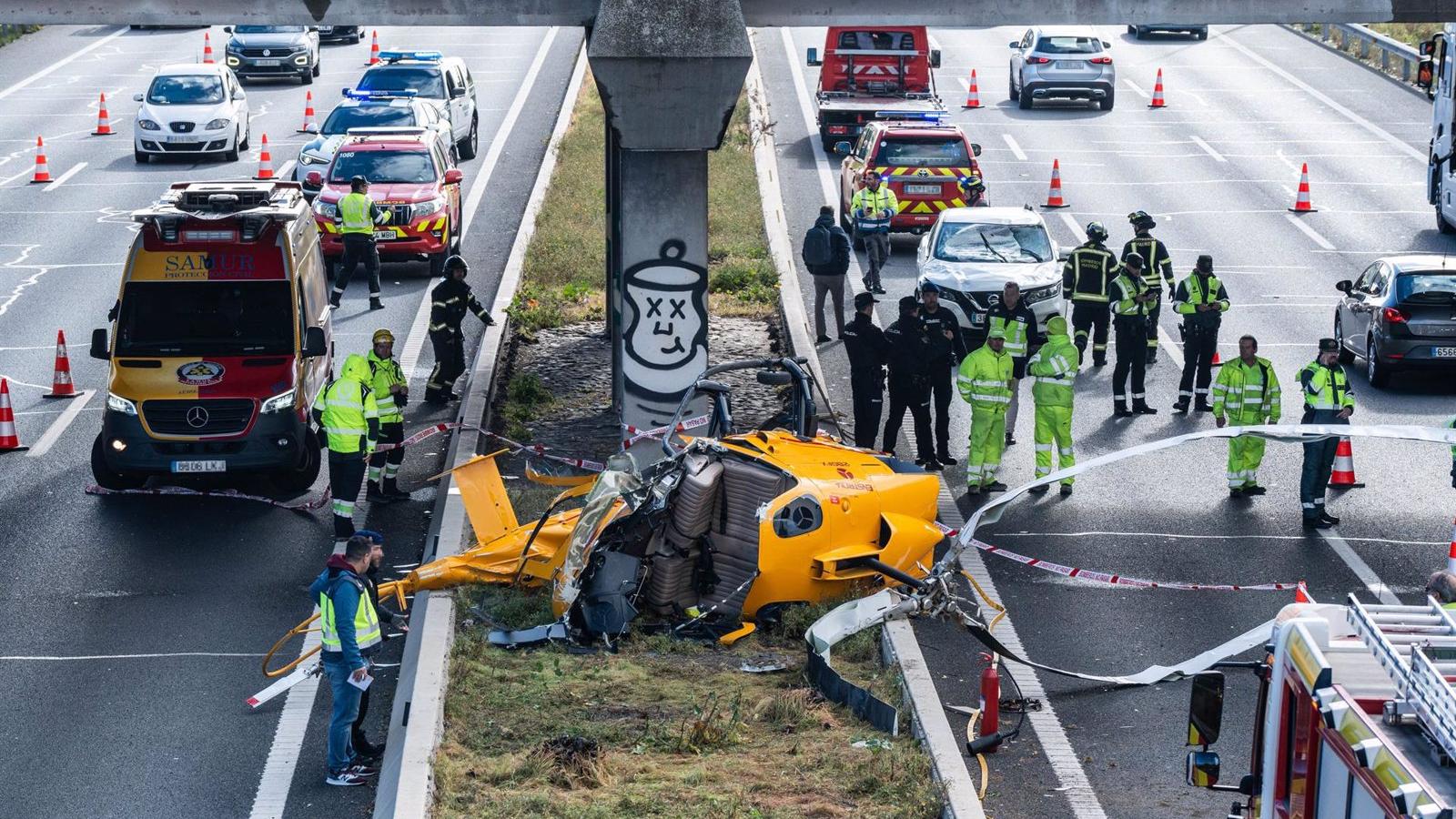 Increíble maniobra Piloto salva helicóptero de caer en medio del tráfico