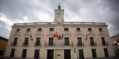 las-tropas-aliadas-y-las-fuerzas-alemanas-se-enfrentan-en-una-recreacion-historica-en-alcala-de-henares