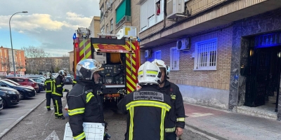 sucesos-bomberos-de-la-comunidad-intervienen-en-un-incendio-en-una-cocina-de-una-vivienda-de-parla-sin-heridos