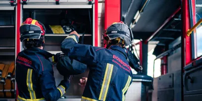 bomberos-comunidad-extinguen-incendio-arizonica-vivienda