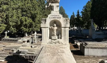 tumba-casimiro-mahou-rincon-cervecero-cementerio-almudena