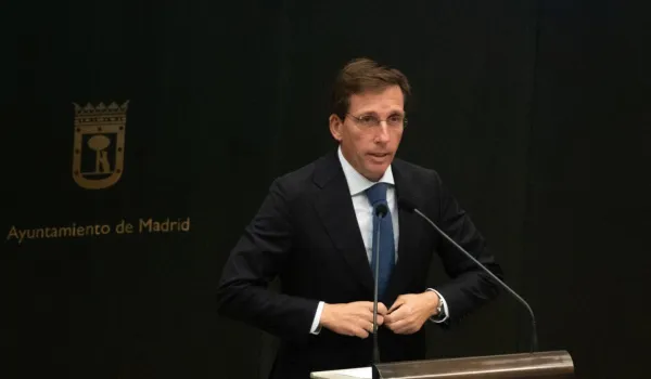 29n-almeida-acusa-sanchez-subir-impuestos-140-fiscalidad-baja