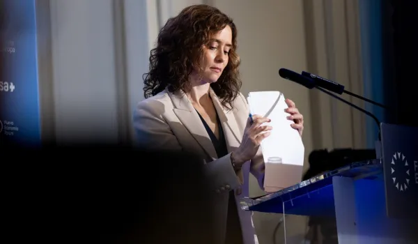 ayuso-censura-sanchez-fomente-la-violencia-calles-huelga