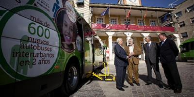 Presentados los autobuses de las líneas interurbanas