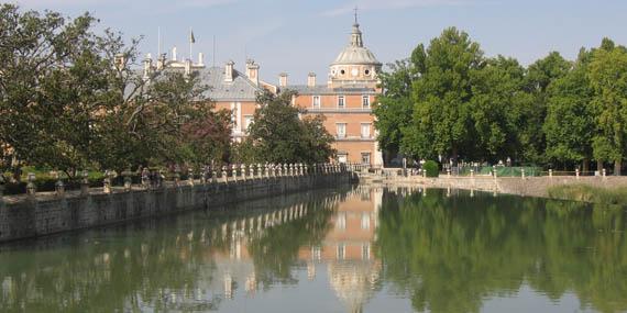 La Policía Local de Aranjuez rescata a un pescador