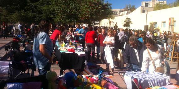 Más de 140 puestos en la Feria del Cambalache en Coslada