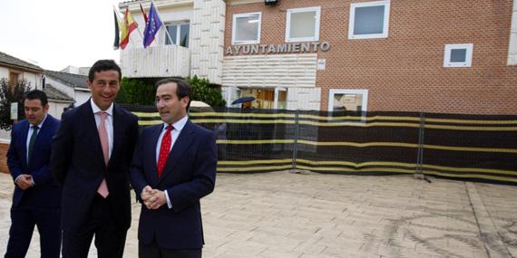 Comienzan las obras de rehabilitación de la Plaza de la Constitución en Villanueva de Perales