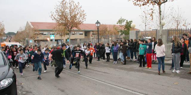 ‘Save the children’ organiza la quinta carretera solidaria en Sevilla la Nueva