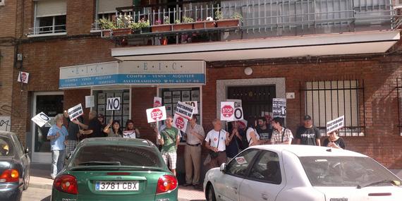 Paralizado temporalmente desahucio en Alcobendas en vivienda con 18 miembros