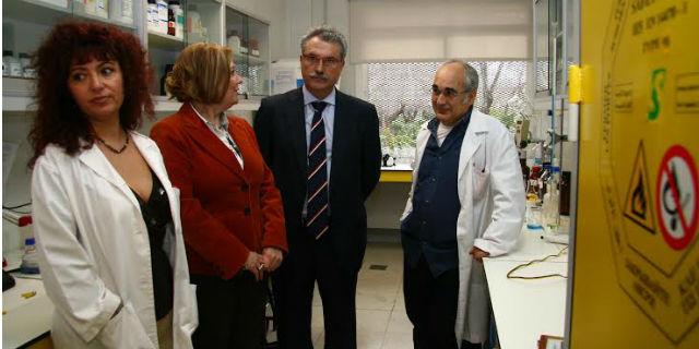 Los alumnos del CEIP Blas de Otero visitan el laboratorio municipal de Coslada