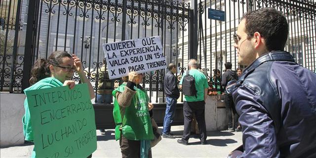 El TSJM desestima los recursos sindicales contra la contratación de profesores interinos