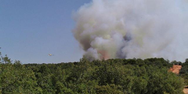 La Comunidad de Madrid envía su avión anfibio a los incendios de la Sierra Norte de Guadalajara