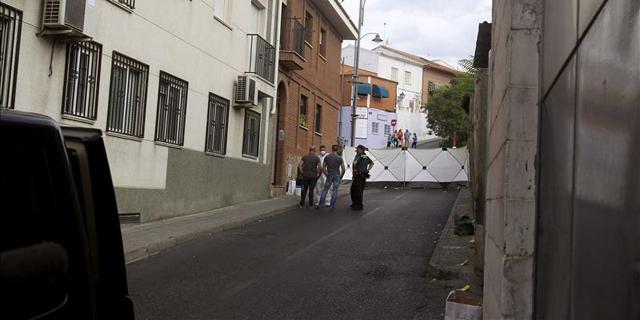 Mata a la madre de su novia y apuñala a esta en Arganda