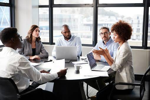 Consejos que le ayudarán a adaptarse a la cultura laboral española