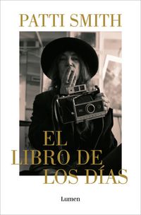 Patti Smith, el arte de conversar mediante fotografías 