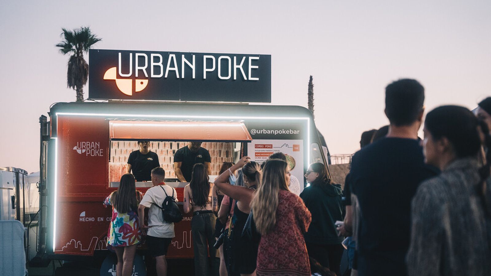 Urban Poke y su foodtruck saludable destacan en el Coca Cola Music Experience 2023