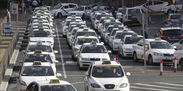 Entra en vigor la nueva tarifa plana del taxi a Barajas