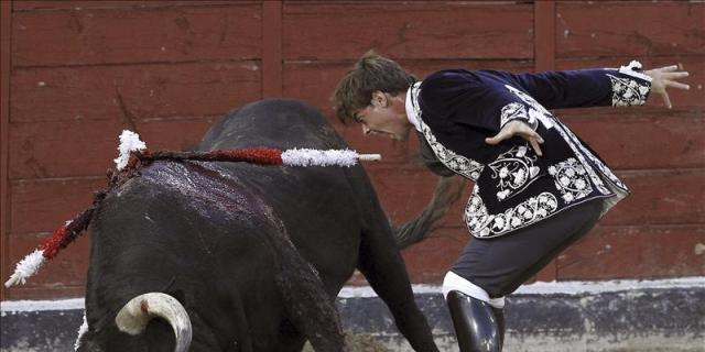 Bohórquez y Palha pasean una oreja cada uno en San Sebastián de los Reyes