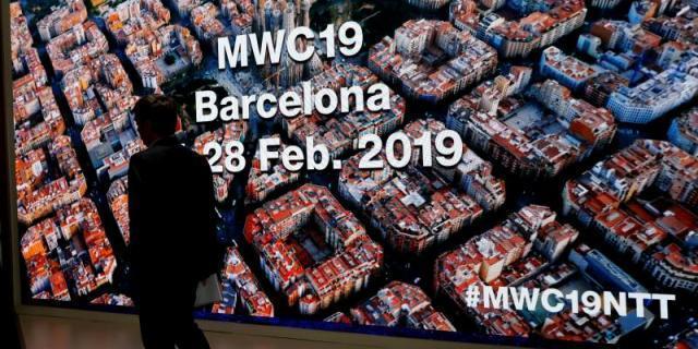 Díaz Ayuso asegura que hará todo lo posible para que la Comunidad de Madrid acoja el Mobile World Congress