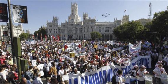 Duodécima 'marea' en Madrid contra la externalización sanitaria