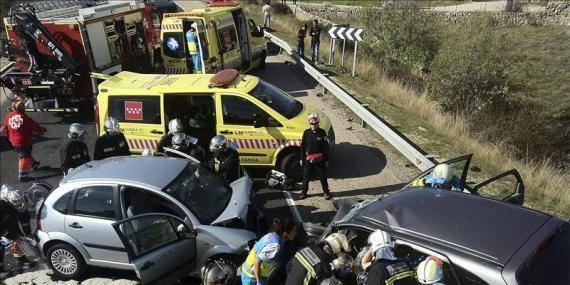 Un fallecido y dos heridos graves en un choque frontal en Colmenar Viejo