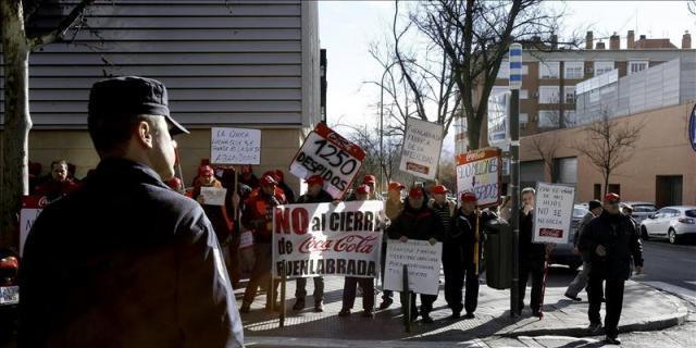 El alcalde de Fuenlabrada critica que Madrid vaya a beber Coca-Cola hecha a 300 kilómetros