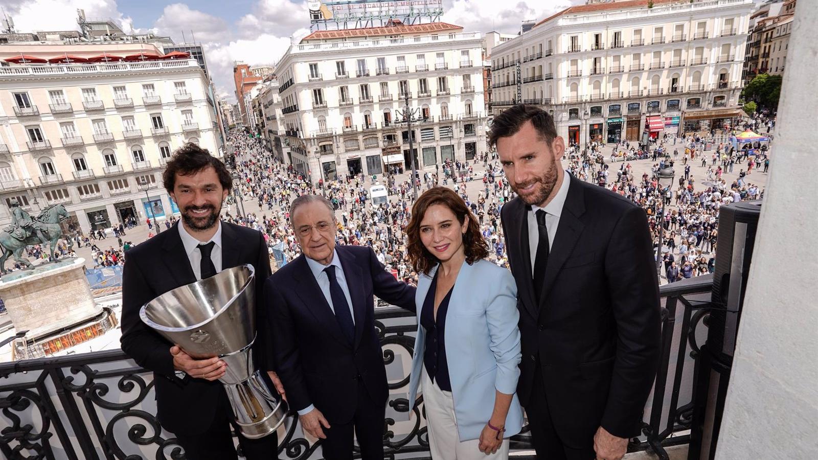 El Real Madrid comparte con los madrileños su undécima Copa de Europa