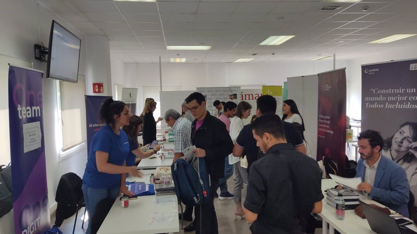 La Cámara de Comercio de Madrid reúne a jóvenes y empresas para fomentar la empleabilidad en su XII Feria de Empleo PICE