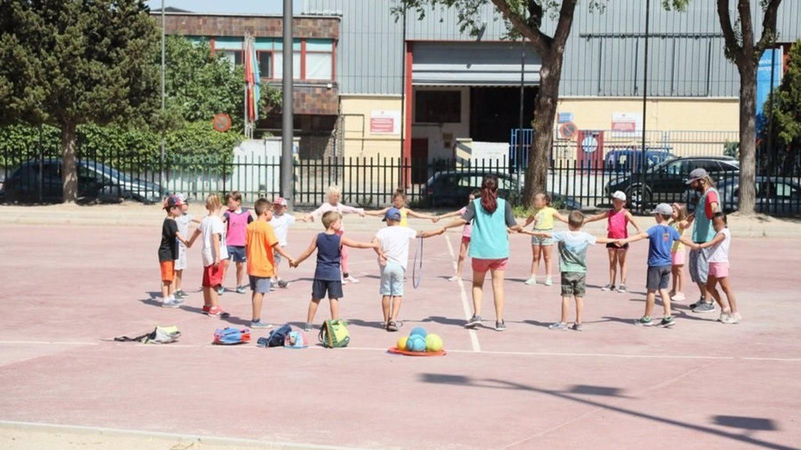 La participación de los menores en colonias y campamentos de verano de Cáritas aumenta un 13% hasta los 1.100 niños