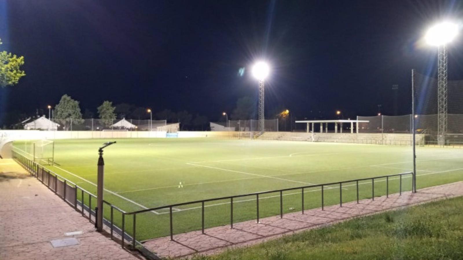 Collado Villalba renueva la iluminación del campo de fútbol 1 con la instalación de lámparas Led