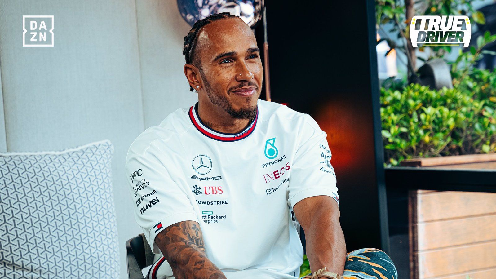 Hamilton sobre compartir equipo con Alonso: "Si las estrellas se alinean sí, pero no creo que suceda"