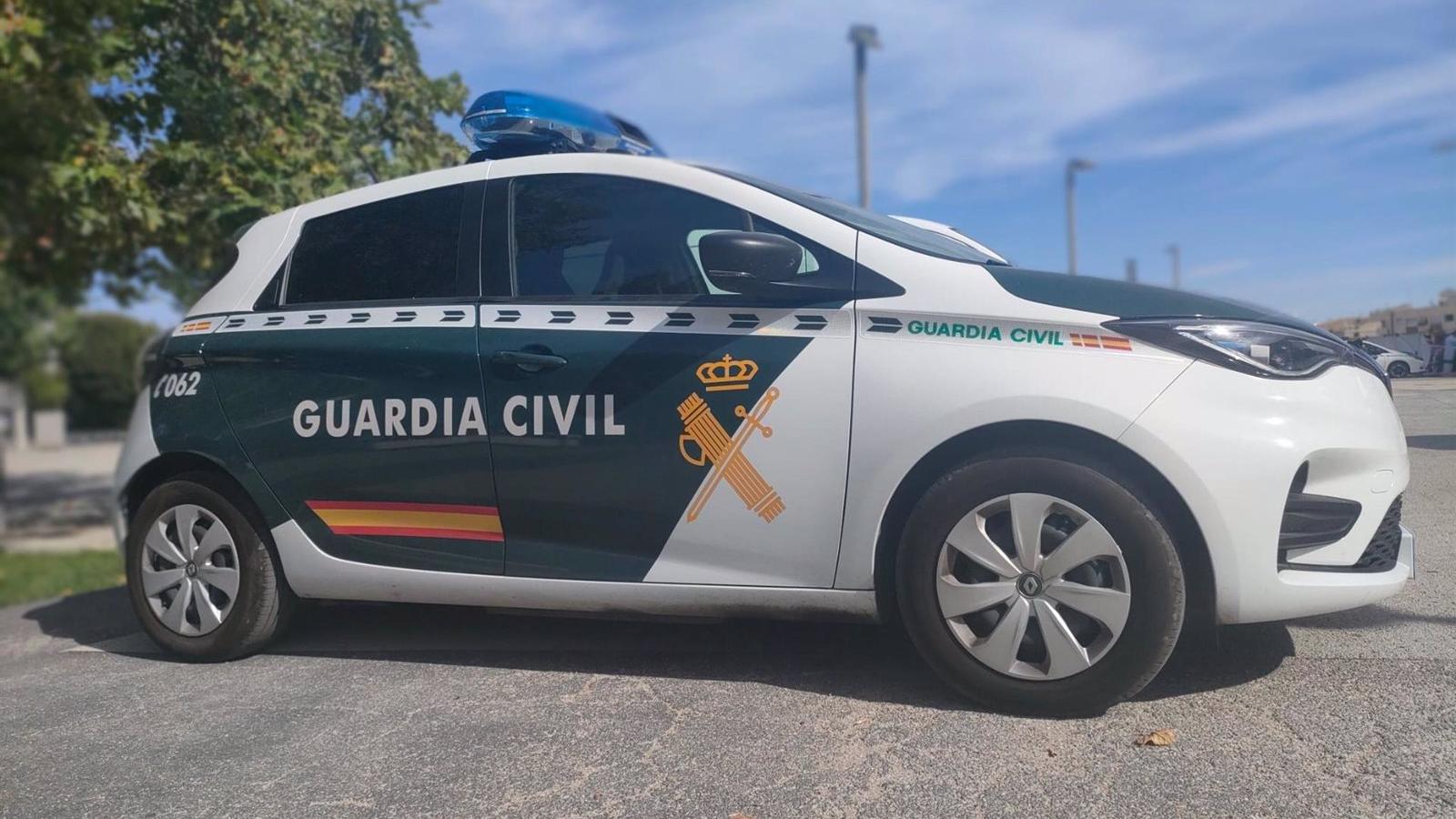 Investigan el hallazgo de dos vecinos de Fuente el Saz muertos a balazos dentro de un coche