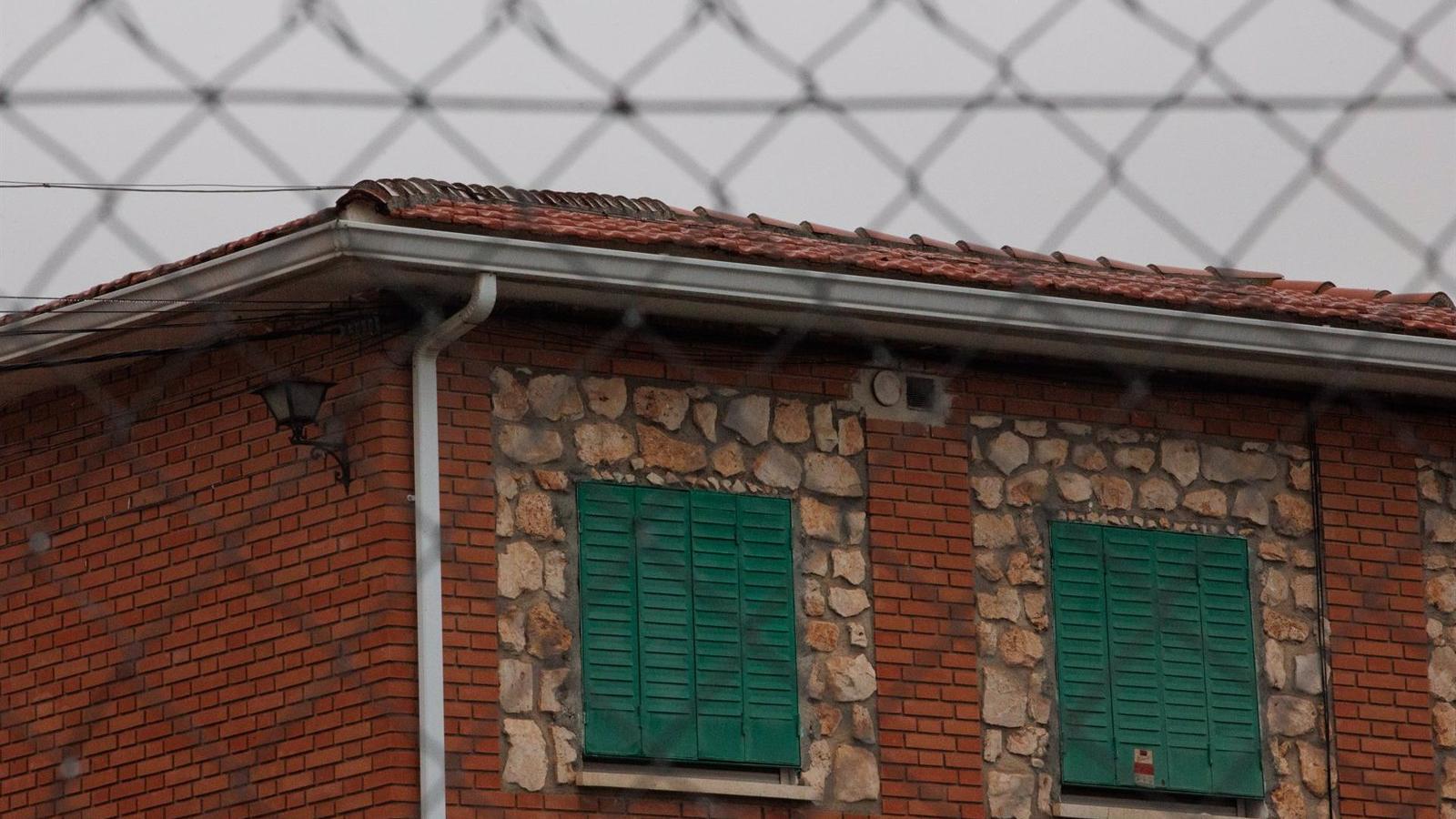 La Guardia Civil registra la casa donde vive en Arganda el detenido por el triple crimen de Morata