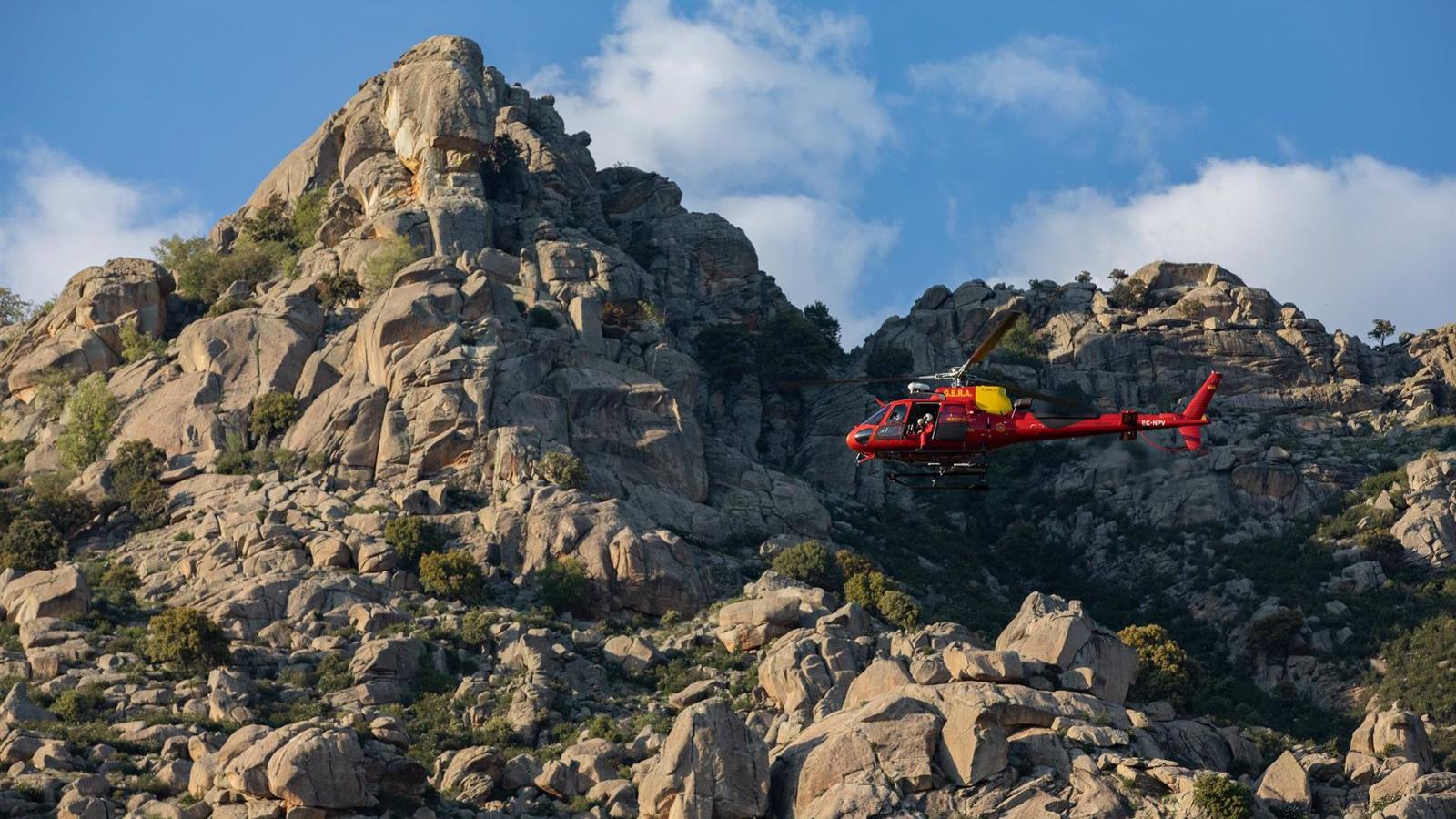 Herido un hombre de 57 años al caerse en una zona rocosa de Torrelodones tras precipitarse desde unos 7 metros