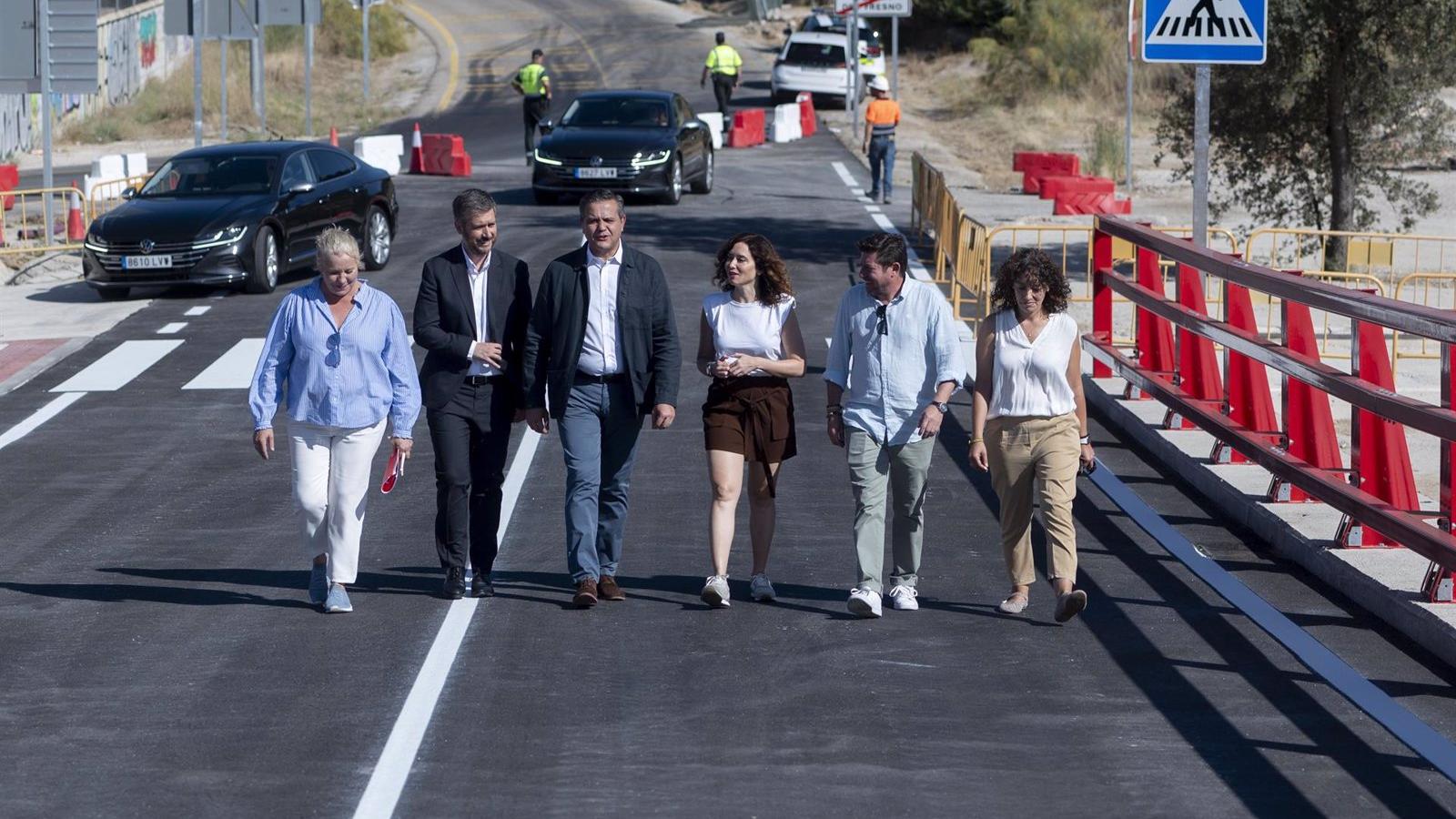 Ayuso inaugura tres puentes reconstruidos tras la DANA en Aldea del Fresno