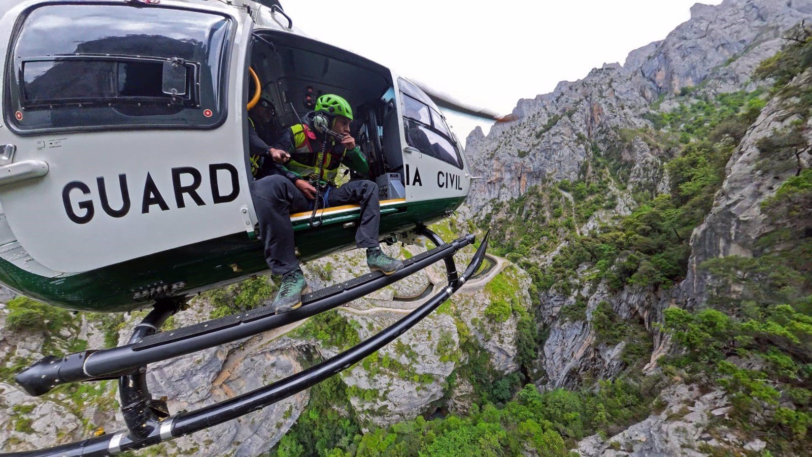  Rescatados dos senderistas atrapados en La Pedriza por el GREIM