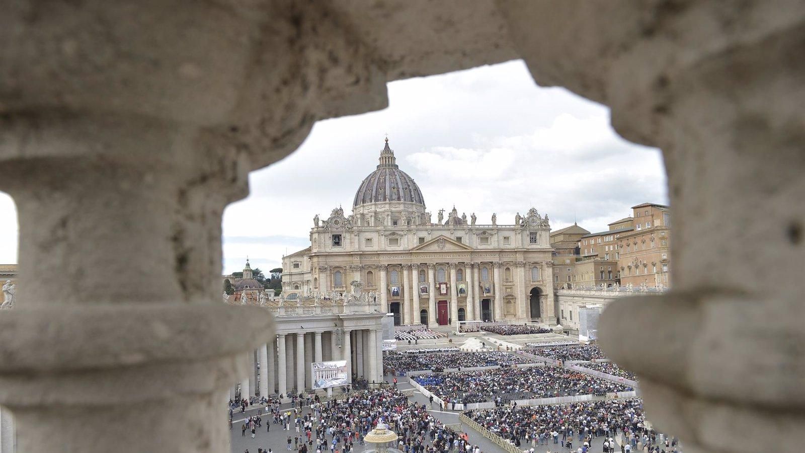 El Papa pide a los sacerdotes bendecir a todos los visitantes de San Pedro, sin importar su religión