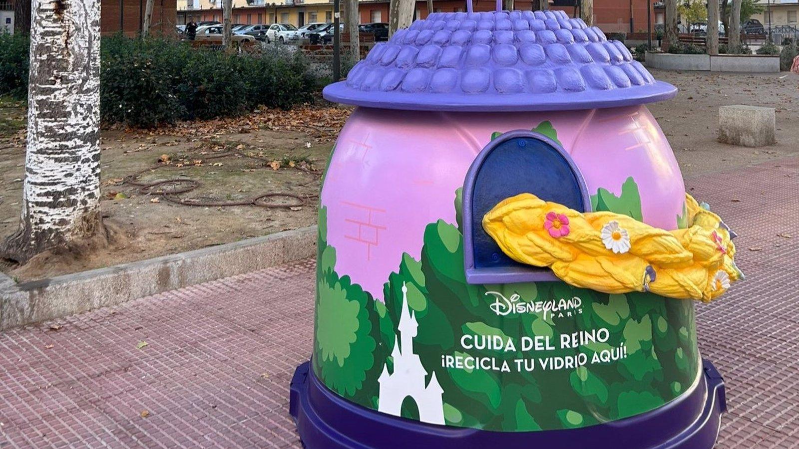 Alcalá presenta una campaña de reciclaje de vidrio con contenedores temáticos