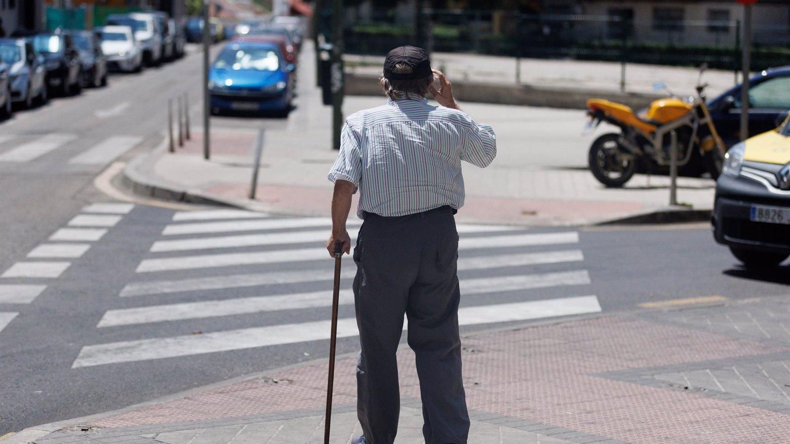 Las personas cuidadoras podrán trabajar en emergencias sin titulación