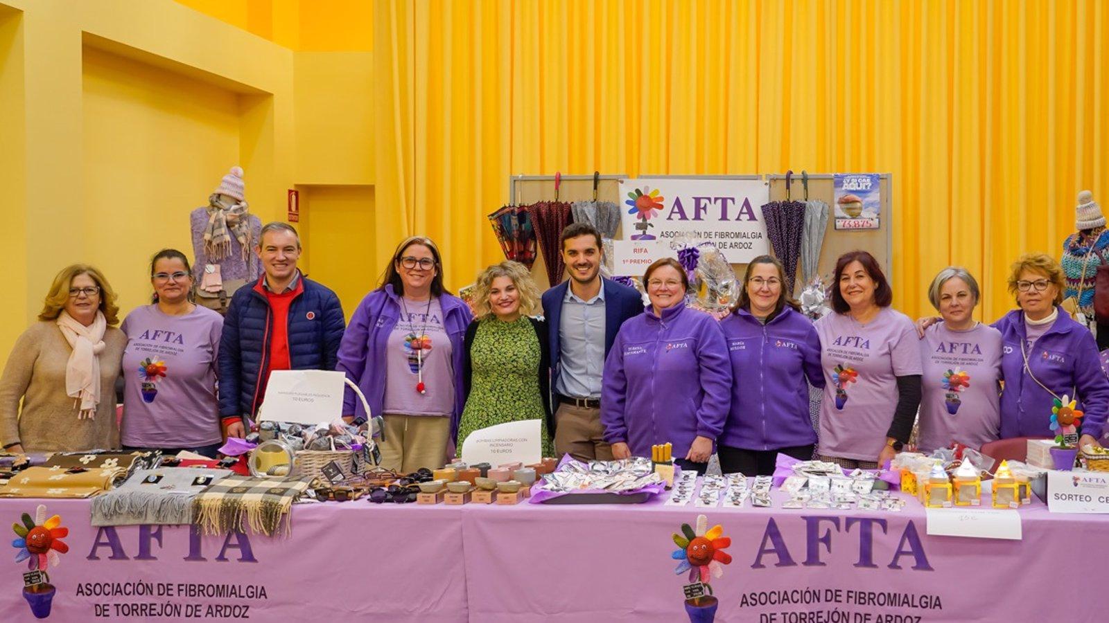 La Asociación PLATA, AFTA y Parkinson organizan un mercadillo benéfico navideño en Torrejón