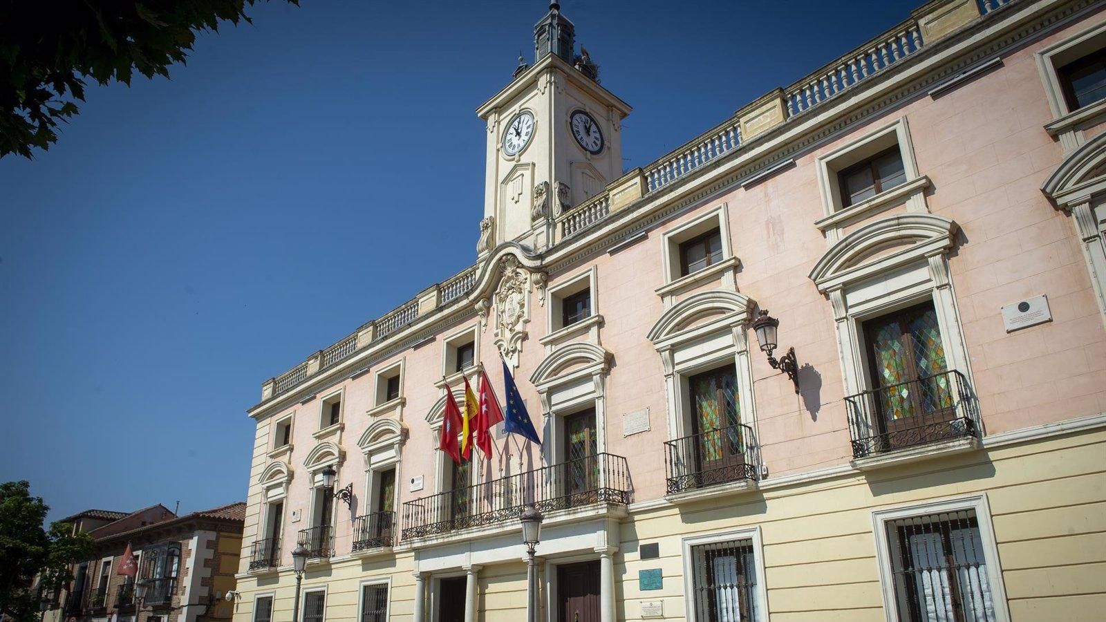 Alcalá diseña un plan especial de limpieza para los días fuertes de las fiestas navideñas