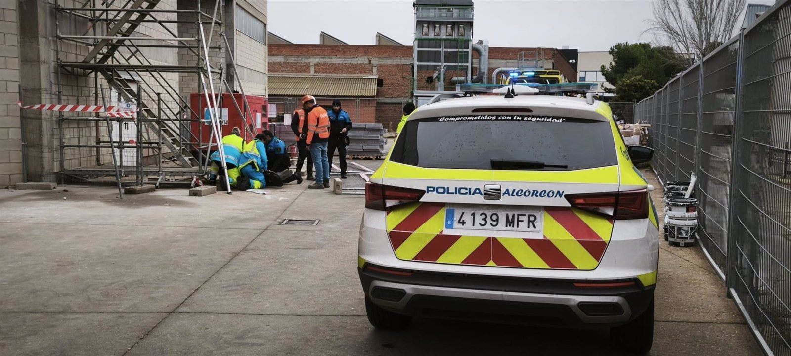 Obrero herido tras caer de unas escaleras en Alcorcón