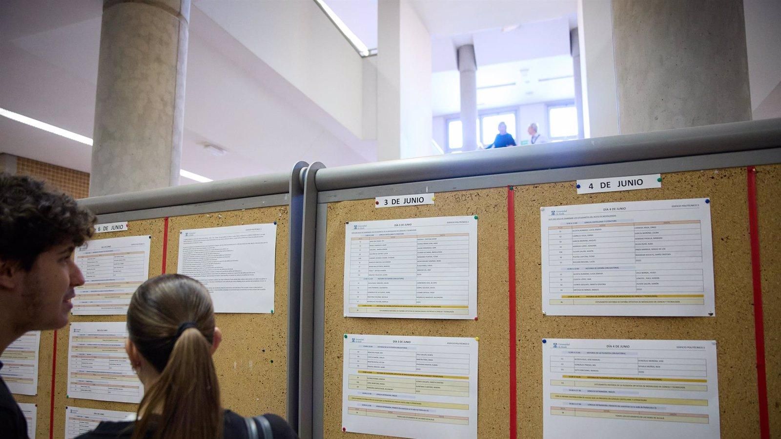 Más de 3.200 becas de excelencia destinadas a los universitarios madrileños