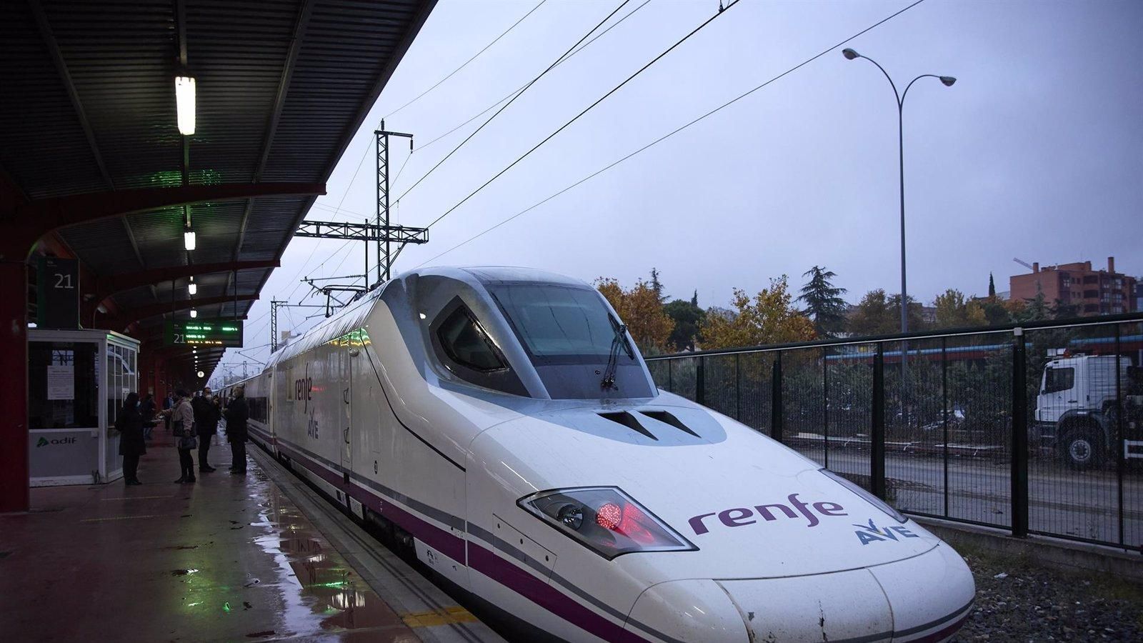 Las bajas temperaturas cortan la circulación del AVE entre Ourense y Madrid