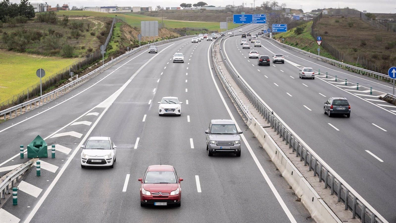 Once víctimas mortales en las carreteras durante el fin de semana, incluidos peatones y un ciclista