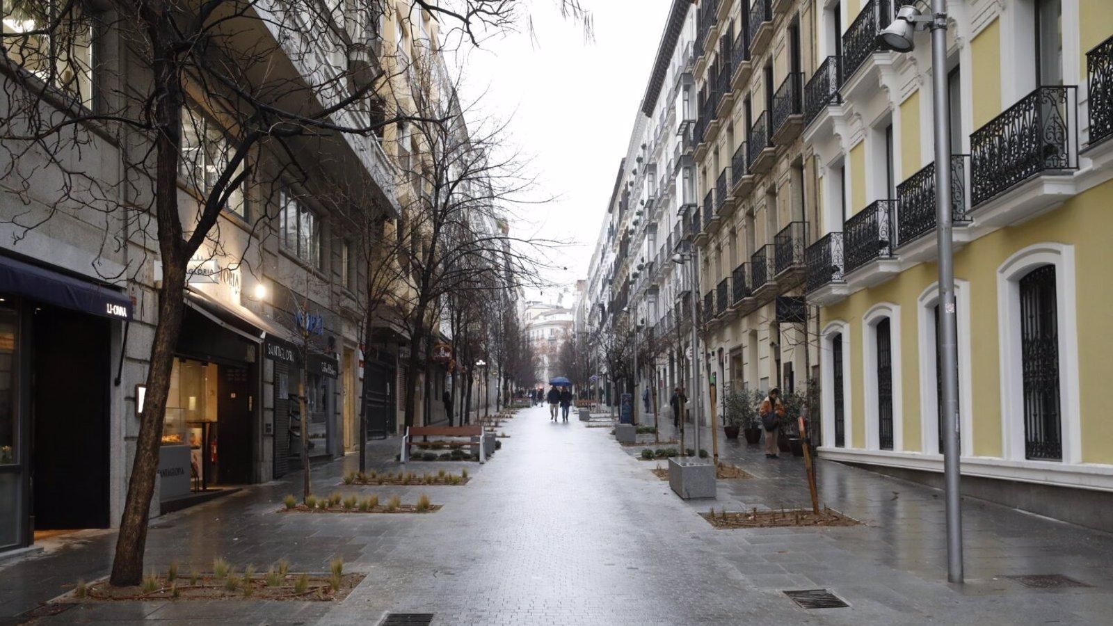 Madrid finaliza la remodelación de las calles Recoletos y Cid como nuevos espacios peatonales