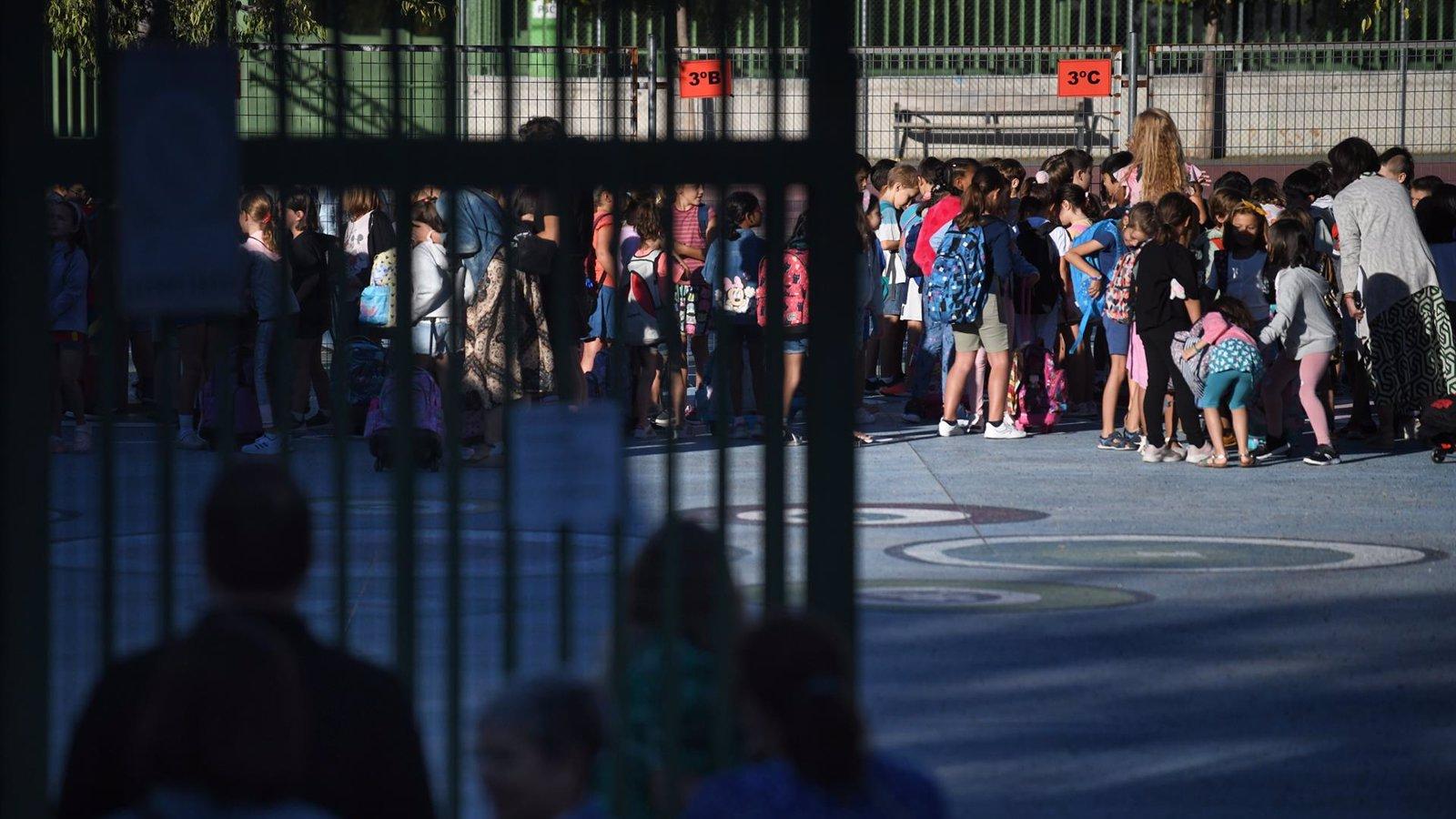 La tasa de abandono escolar en España alcanza un mínimo histórico: 13% en 2024, 0,7 puntos menos que el año anterior