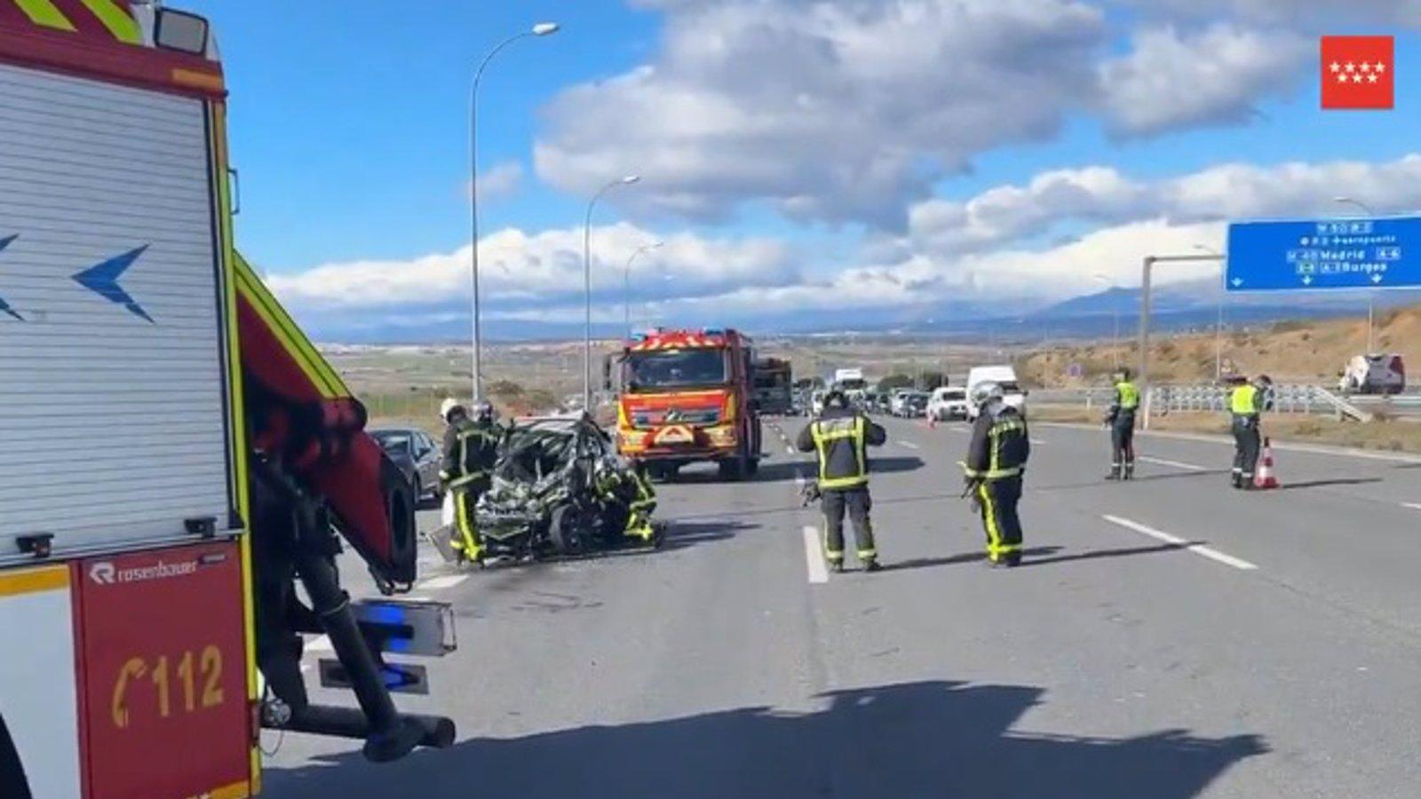 Fallece un conductor tras colisionar con un camión en la M-50 en Paracuellos de Jarama