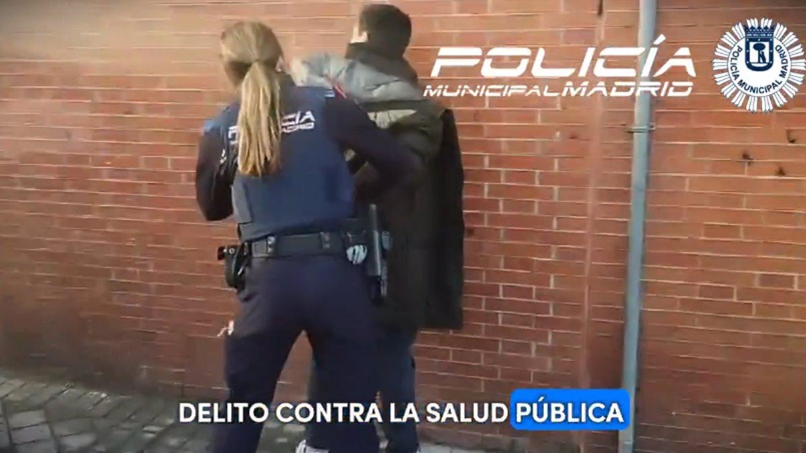 Detienen a un hombre por tráfico de drogas en discotecas de Puente de Vallecas