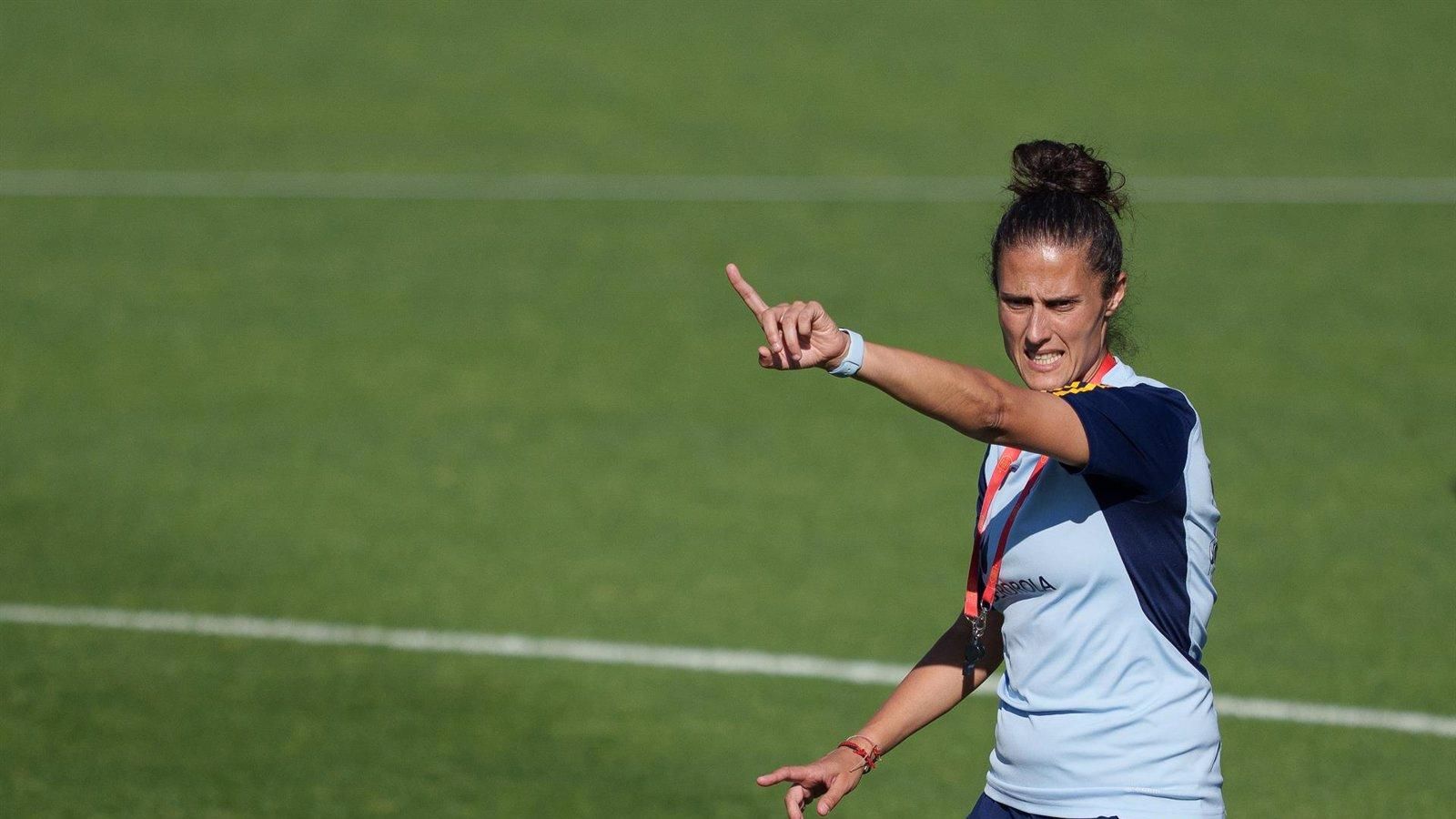 La selección femenina de fútbol inicia la concentración para enfrentar a Bélgica e Inglaterra